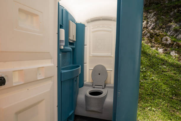 Best Construction site porta potty rental  in Utica, OH